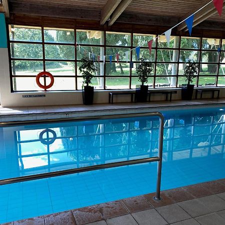Denham Grove Hotel Buitenkant foto