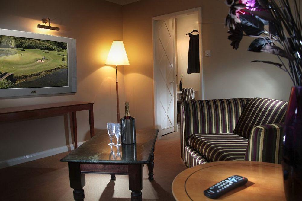 Denham Grove Hotel Buitenkant foto