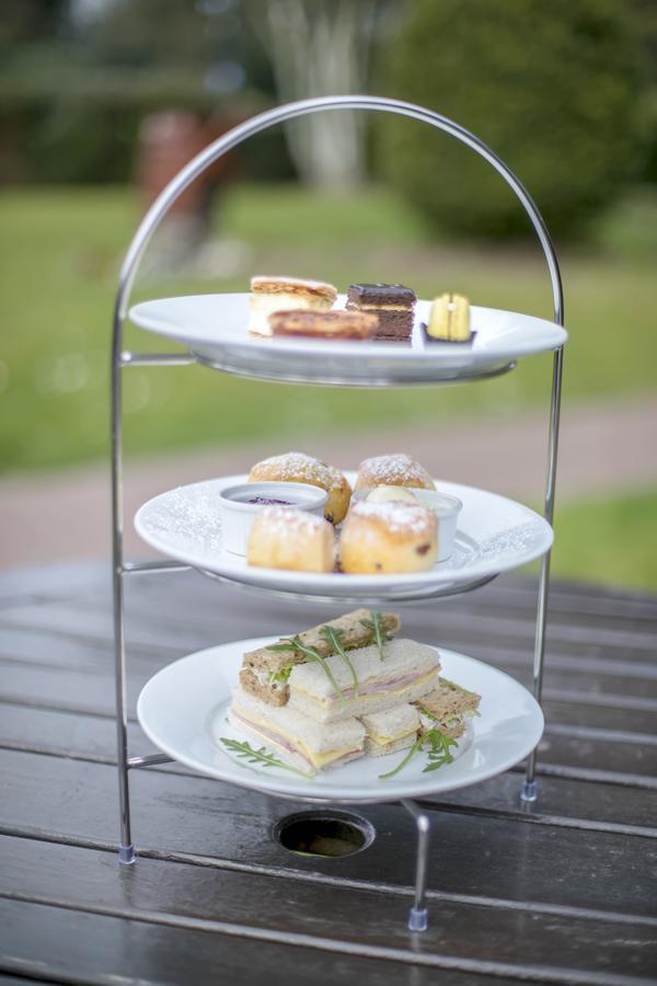 Denham Grove Hotel Buitenkant foto