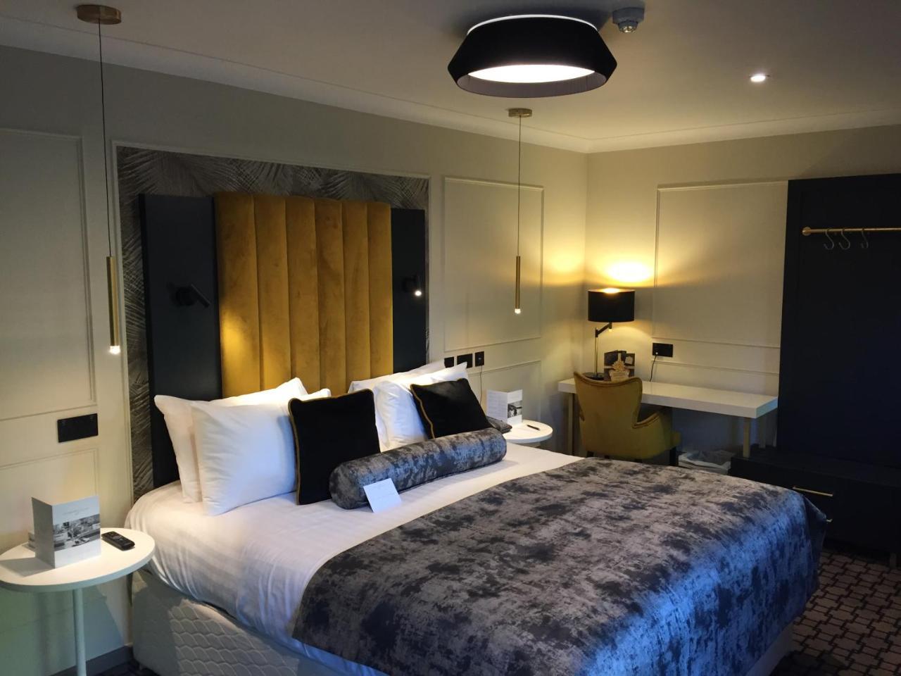 Denham Grove Hotel Buitenkant foto